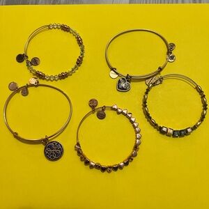 Gold Charm Bracelet Set